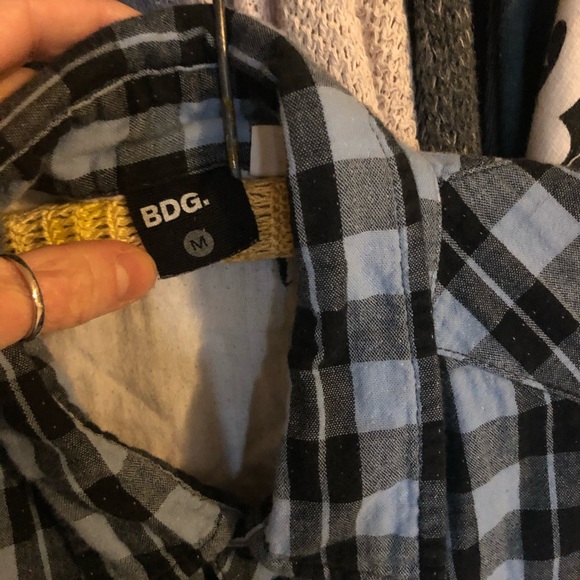 BDG Men’s Medium Casual Button Down - Picture 3 of 3